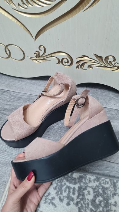 2 пары обуви за 3000 тг‼️