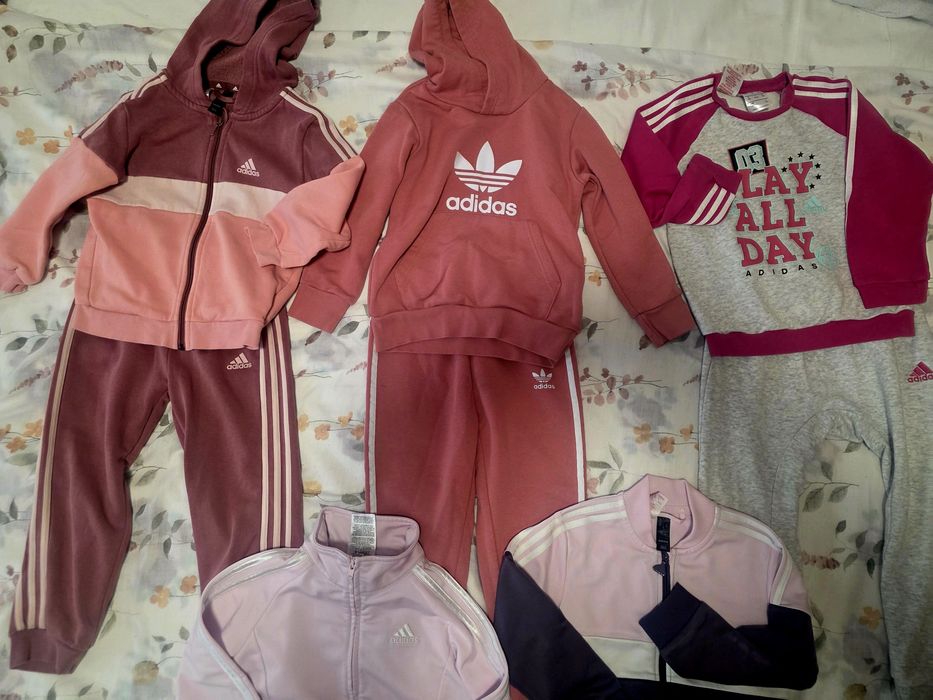 Екипи,якета и обувки за 3-4години момиче