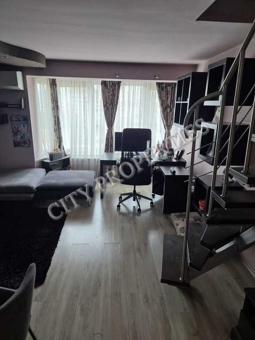 Продава се Тристаен апартамент в Благоевград, Идеален център - 110 кв.м за 1798 €/кв.м - Снимка #1