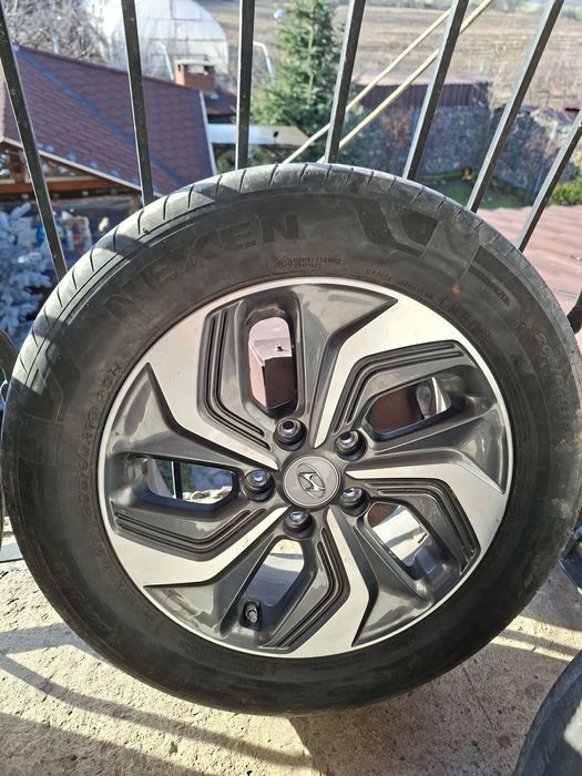 Vind roti Hyundai Kona cu cauciucuri de vara 205x60x16