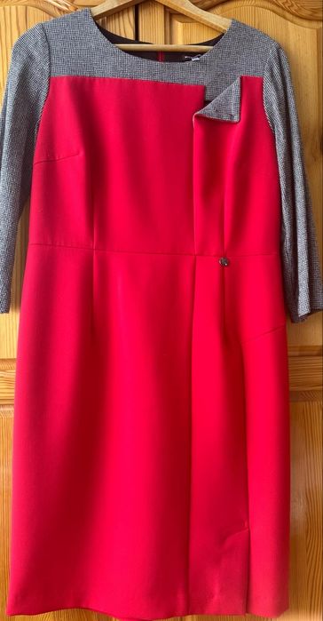 Продавам рокля на Kencol