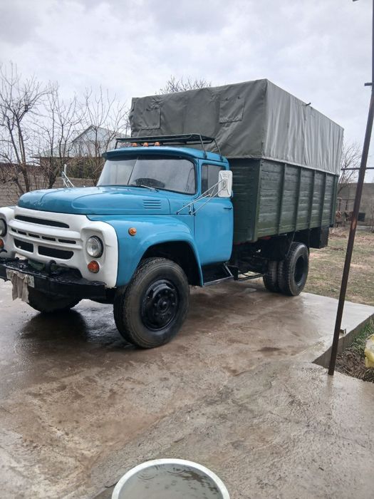 ZIL 138A Tentli furgon