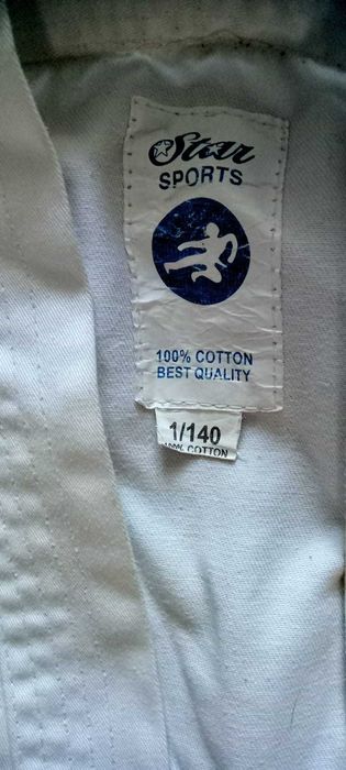продам костюм для Каратэ