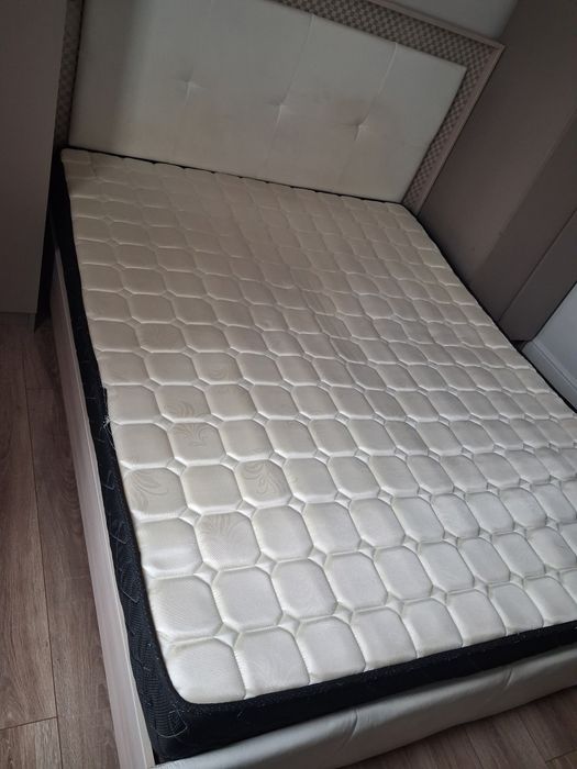 Продам кровать двухспальная