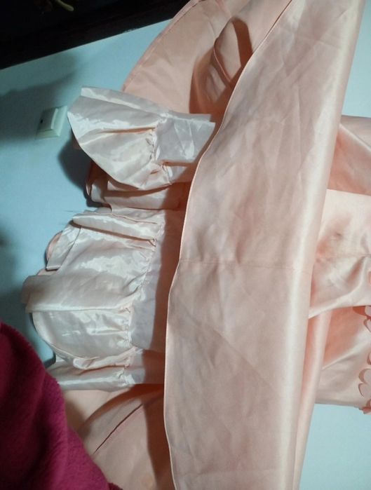 Rochie de ocazie cu fermoar la spate  si captuseala interioara masura XL noua fara eticheta