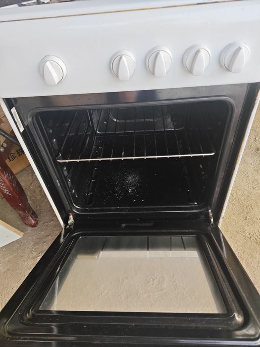 газовая плита с духовкой