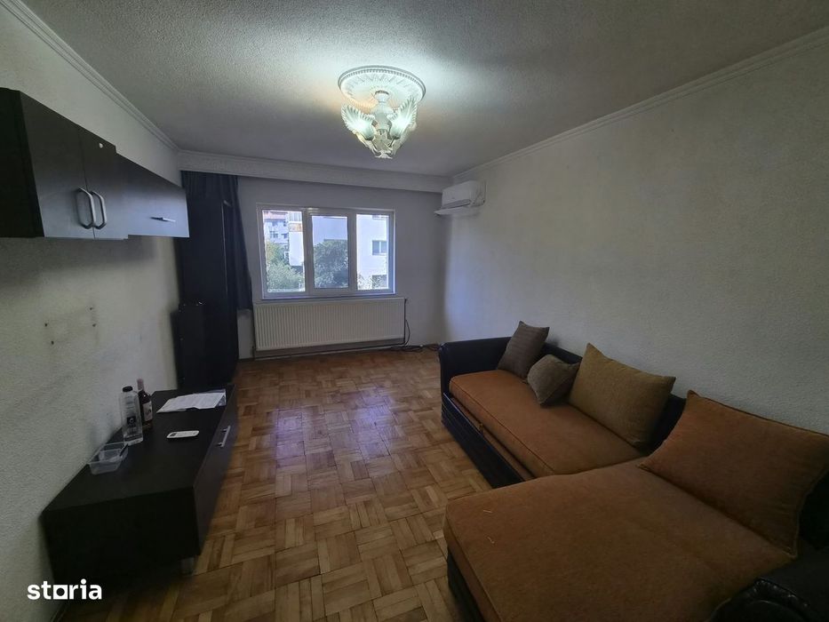 Apartament cu 2 camere de închiriat în Curtea de Argeș.