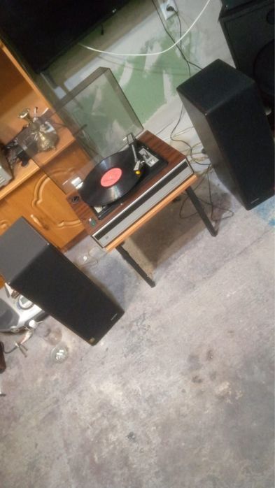 Радиотехника . Винил с колонками