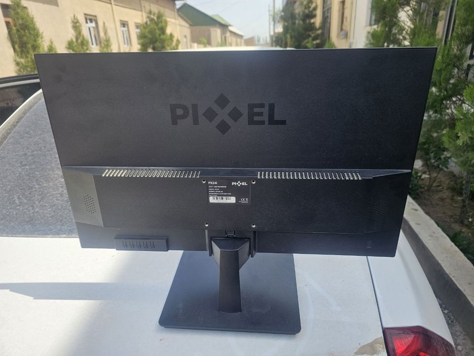 Srochno led  monitor sotiladi kamputernik 24ii