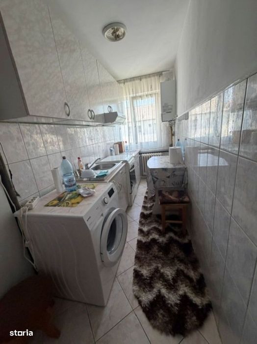 Apartament 2 camere , zona Lama