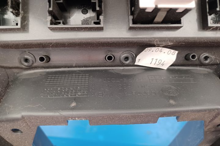 Consola centrala 5M1863476C Volkswagen VW Golf 5 [2003 - 2009] Plus m