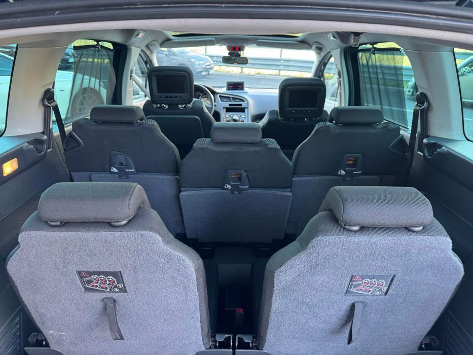 Peugeot 5008 / 7 Locuri / 1.6HDI