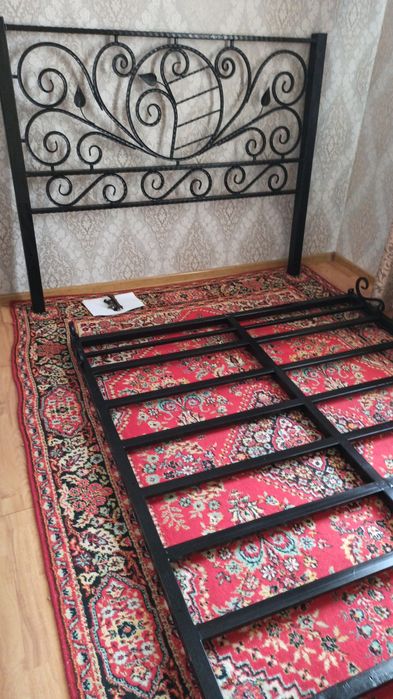 Кровать метал. Из профиля.