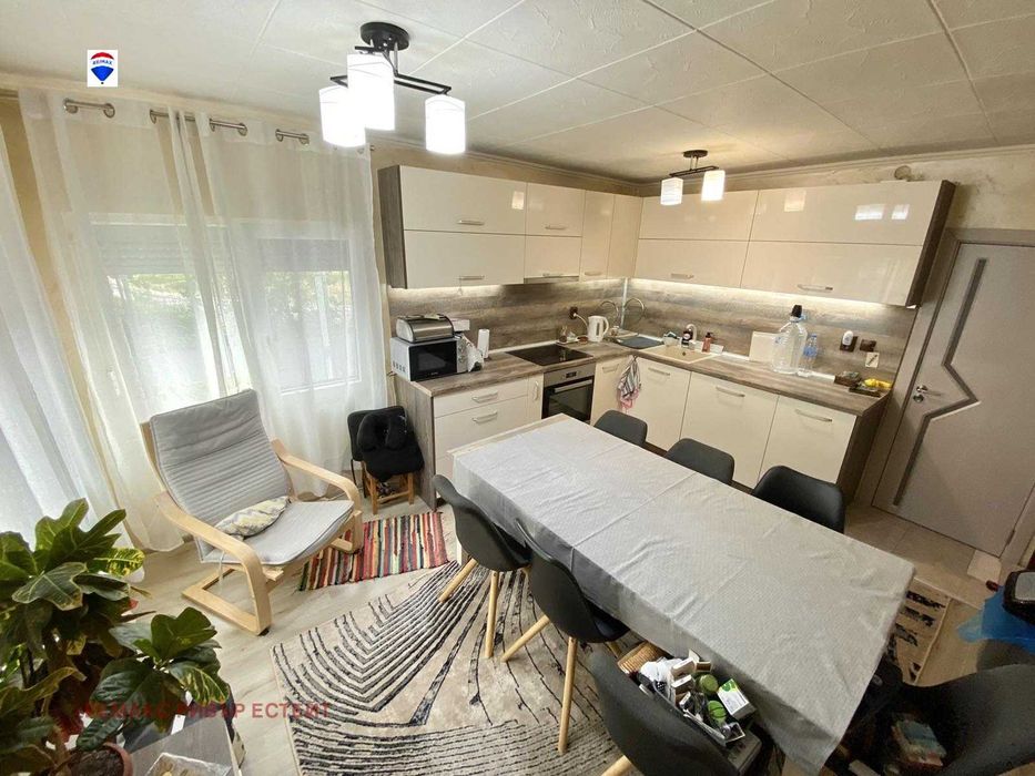 Продава се Къща в Русе, Дружба 2 - 110 кв.м за 1218 €/кв.м - Снимка #1