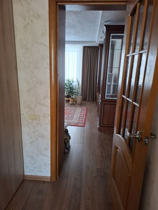 Продам 3 комнатную квартиру