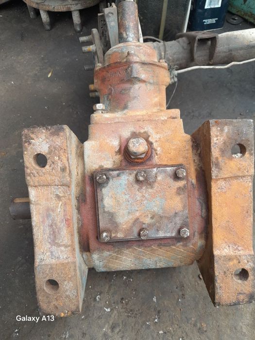 Редуктор сотилади