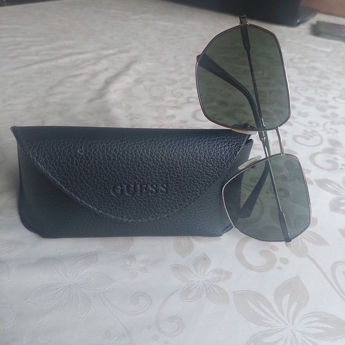 Унисекс очила Guess