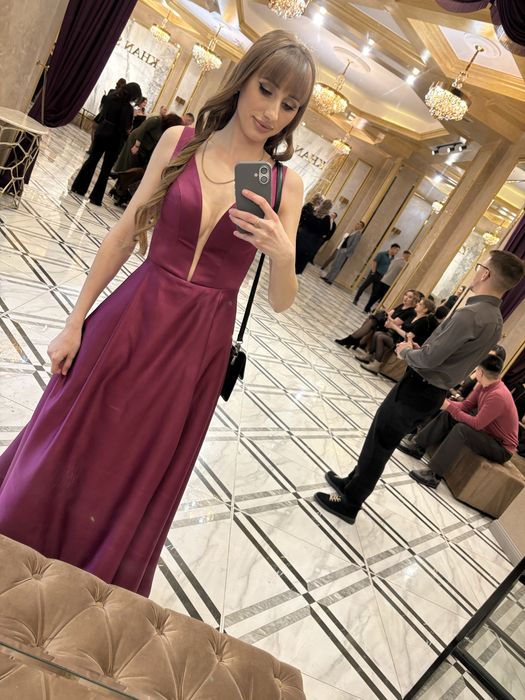 Продам шикарное платье