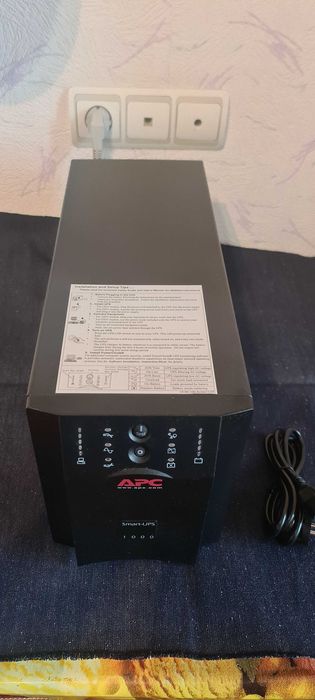 Бесперебойник (ИБП) АРС  SUA1000i