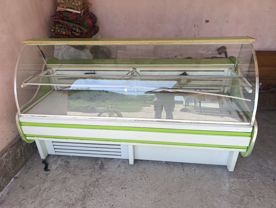 Haladilnik sotiladi ishlashi zòr  kelib korselar boladi
