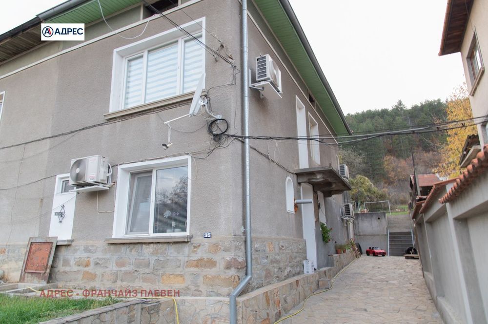 Къща в Ловеч, област-гр.Троян площ 116 цена 135000