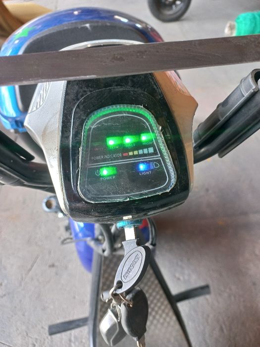 Скутер электрический