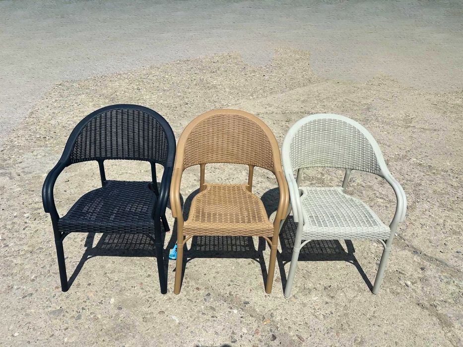 Елегантни и удобни столове