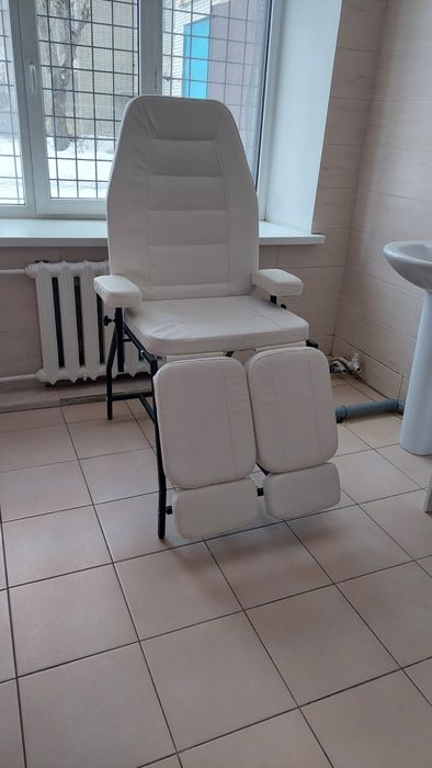 Кресло педикюрное