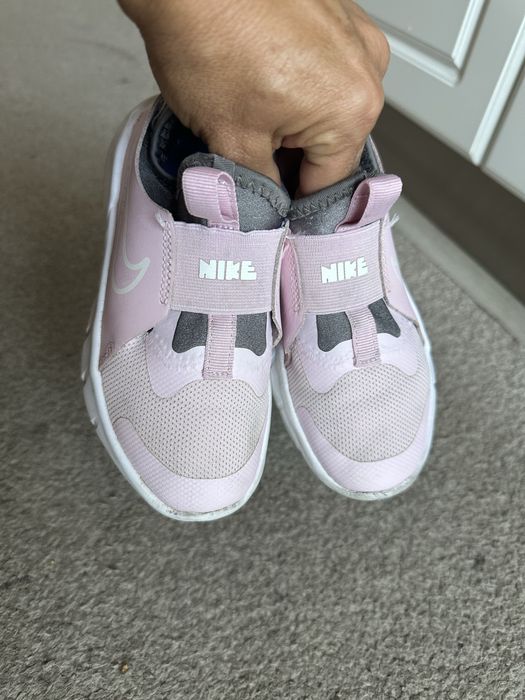 Детски маратонки Nike 29,5 и Skechers 28