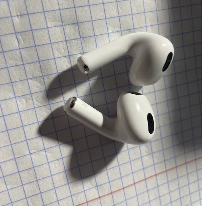 Apple AirPods 3  Срочно