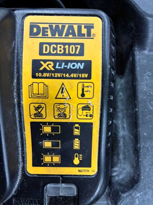 Вeнтоверт DeWalt DCD771