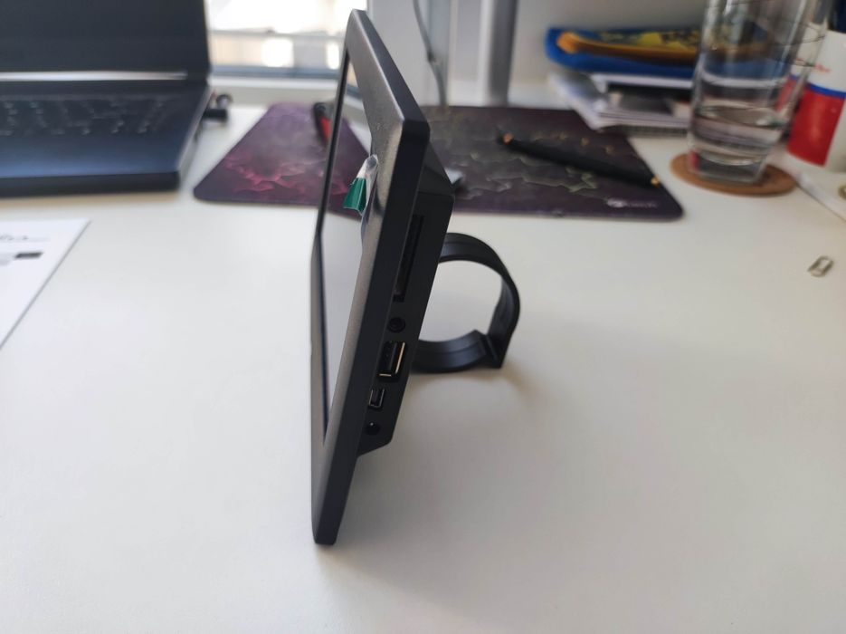 DIGITAL PHOTO FRAME SENCOR - дигитална рамка Сенкор (SDF 782 BK)