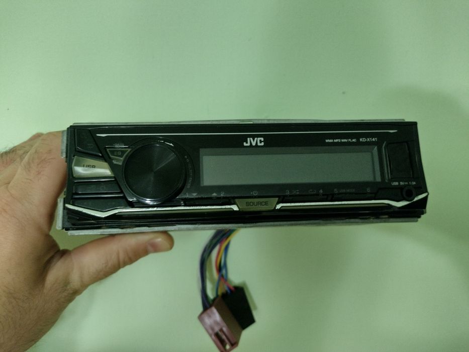Playere auto cu usb si fără