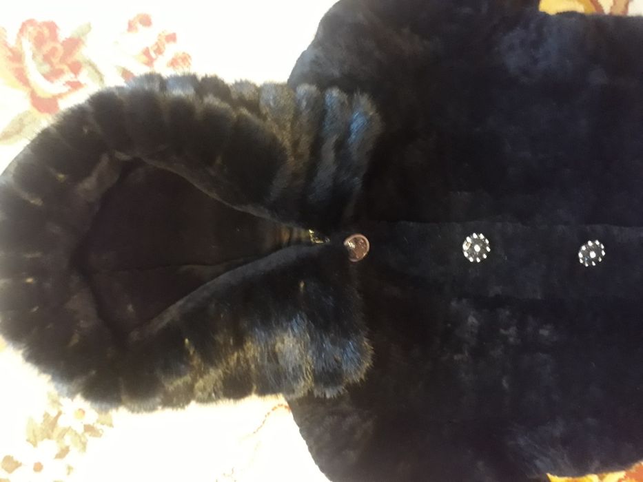 Шуба мутон в отличном состоянии.