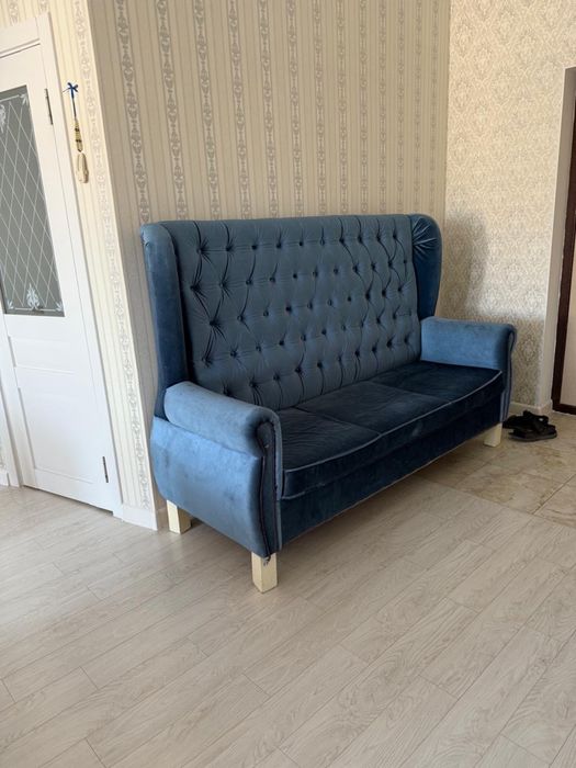 Продается диван в хорошем состоянии