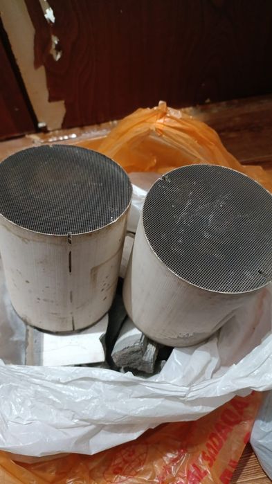 Имеем спрос на радиодетали советского производства.