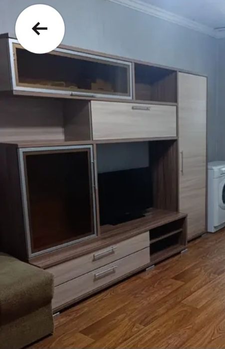 Продаю сервант для гостиной