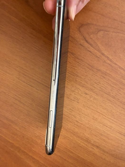 Продаю Айфон XS MAX 64ГБ