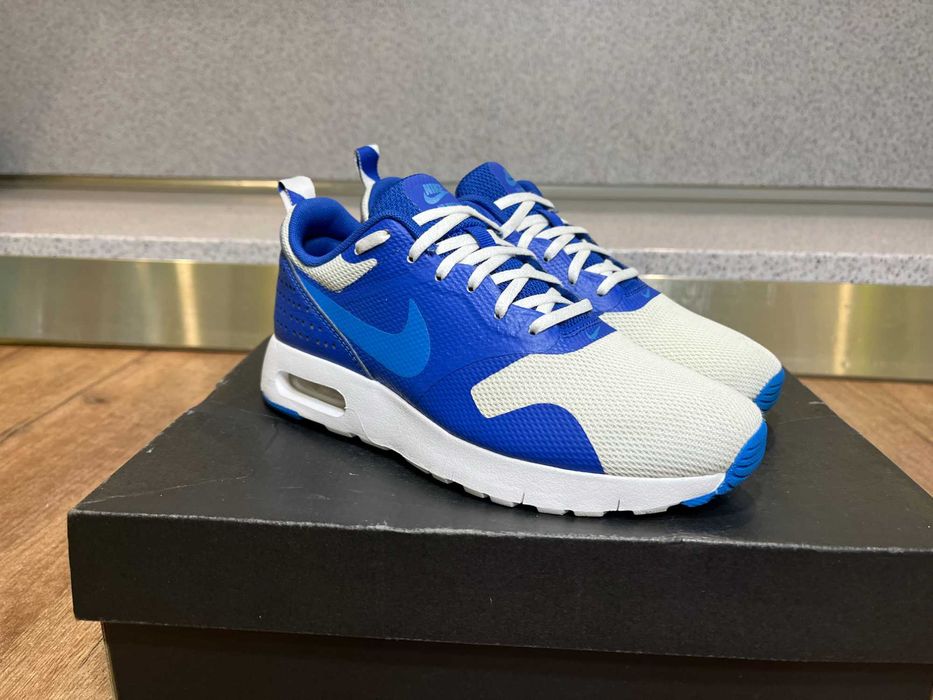 ОРИГИНАЛНИ *** Nike Air Max Tavas / Photo Blue & Royal White