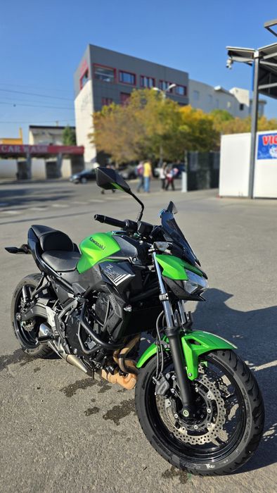 Vând Kawasaki Z650 (2020), Stare Foarte Buna / Kit lanț nou, Revizie recenta, Evacuare Stock + Sport SC Project