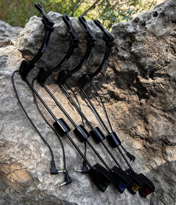 Комплект от 4 броя светещи обтегачи