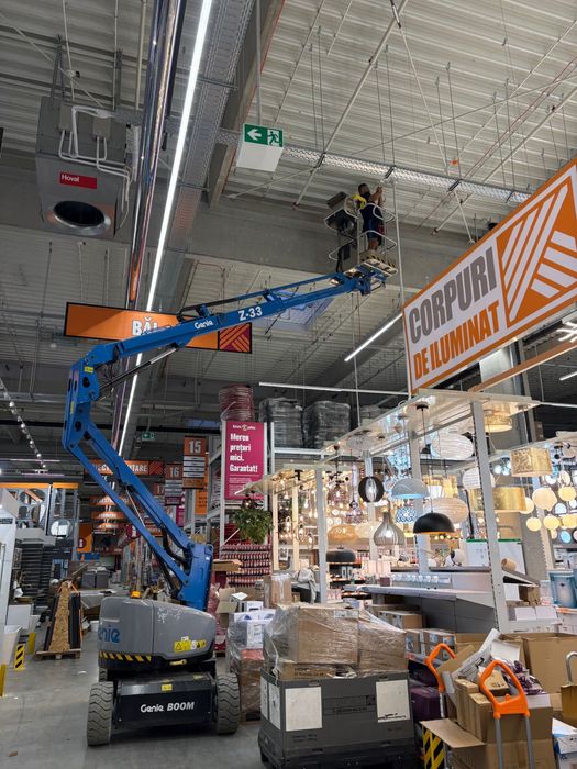 Echipa de electricieni