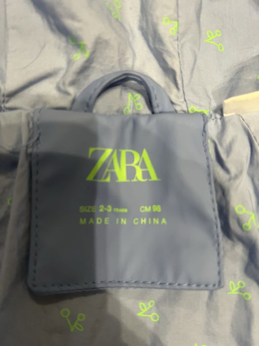 Детско синьо яке Zara
