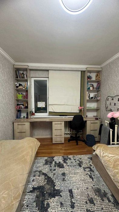 Мебель б/у в отличном состоянии. Самовывоз. 2 кровати шкаф купе