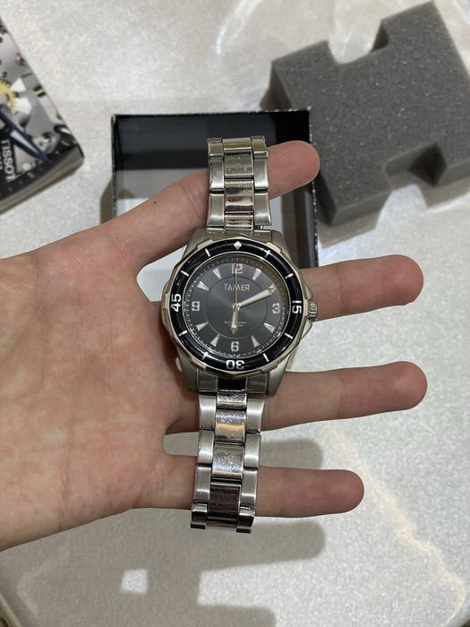 Продаю часы tamer