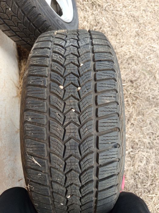 Vând roti aliaj cu cauciucuri foarte puțin uzate m+s pentru BMW seria