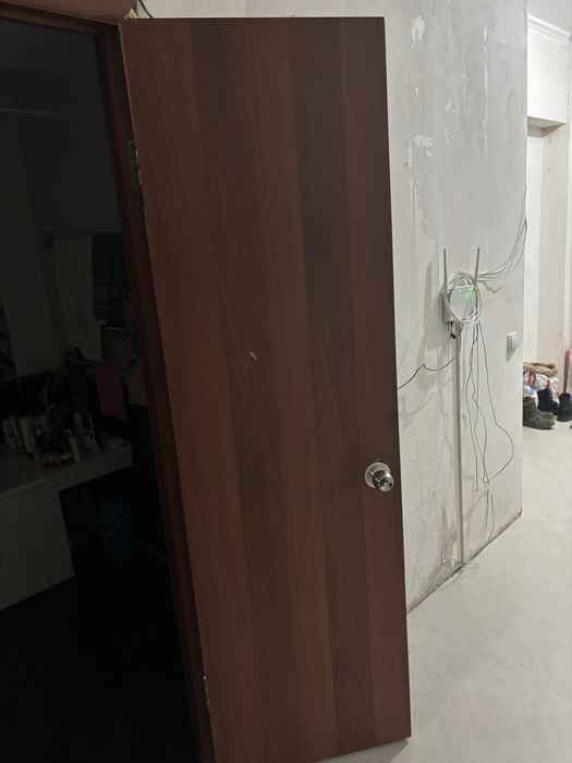 Срочно продам 4 двери