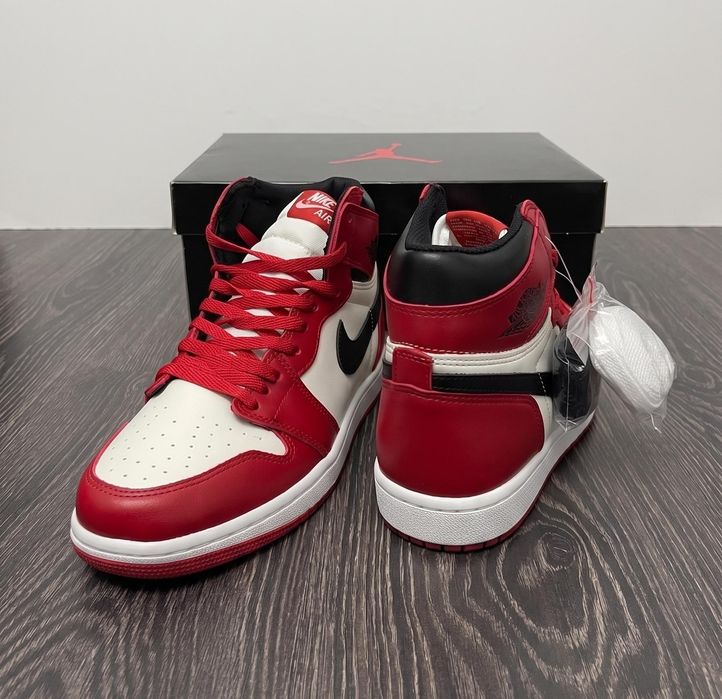Adidasi Jordan 1 High Chicago Red