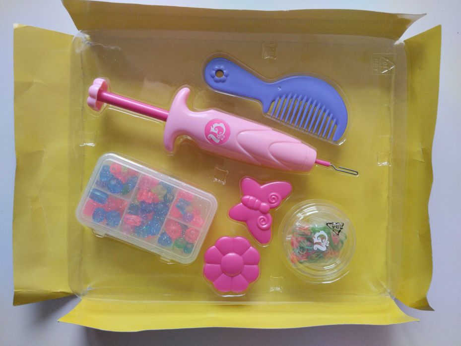 Комплект уред с аксесоари за модерна прическа