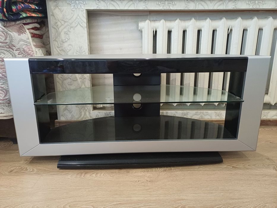 Подставка для телевизора